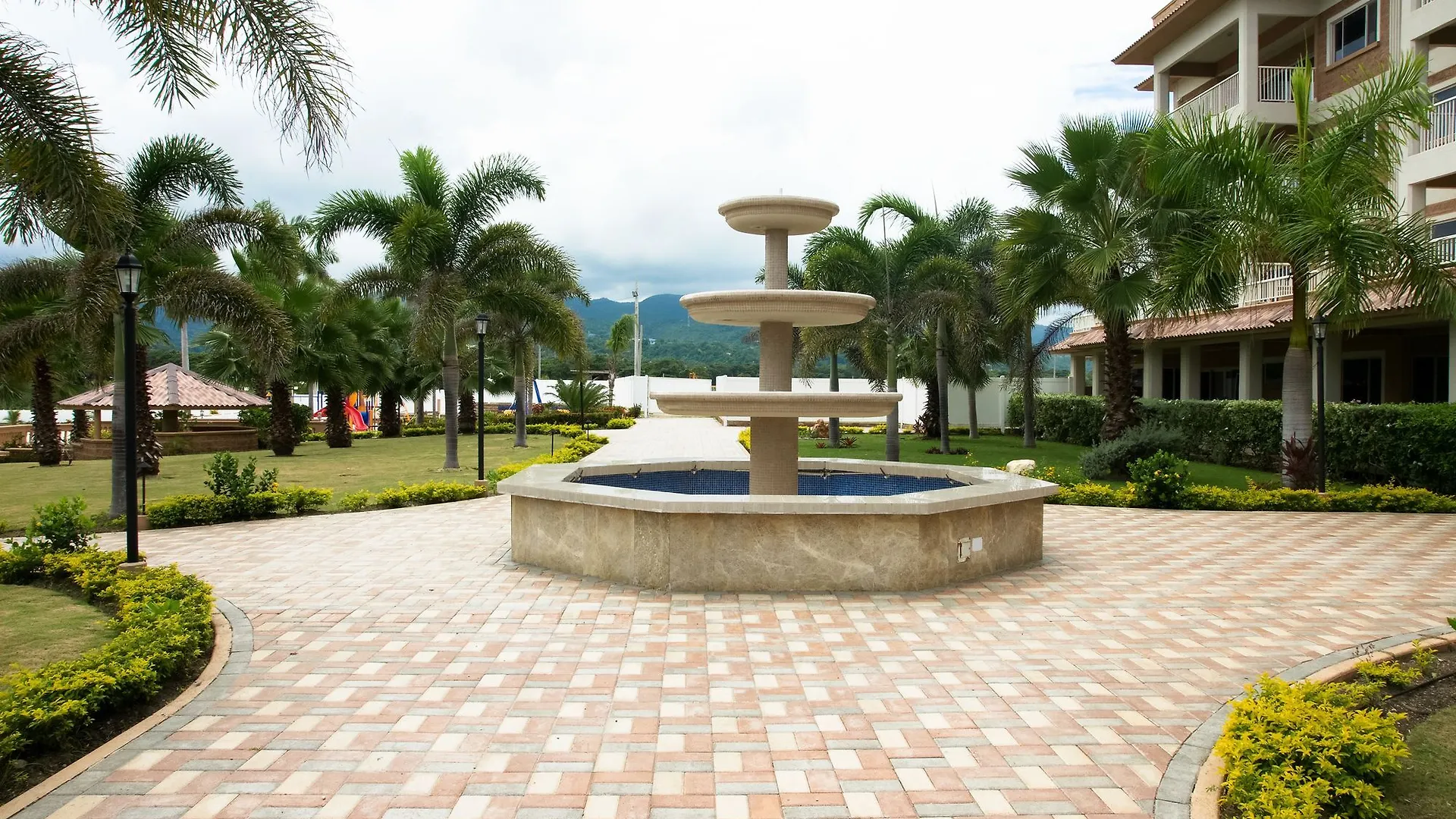 Hotell The Marina Village 2 & 3 Bedroom Condo'S Saint Annʼs Bay